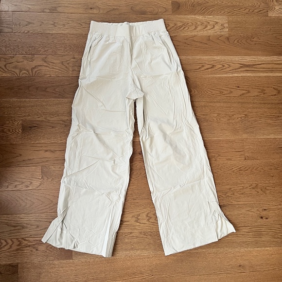 Lululemon Stretch Woven Wide-Leg High-Rise Pant - Picture 6 of 7